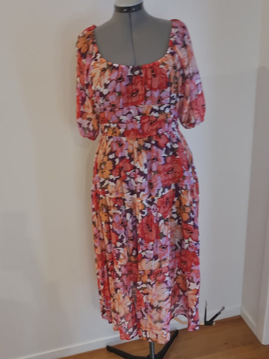 Mink Pink Summer Dress - Size 14 (never been worn)